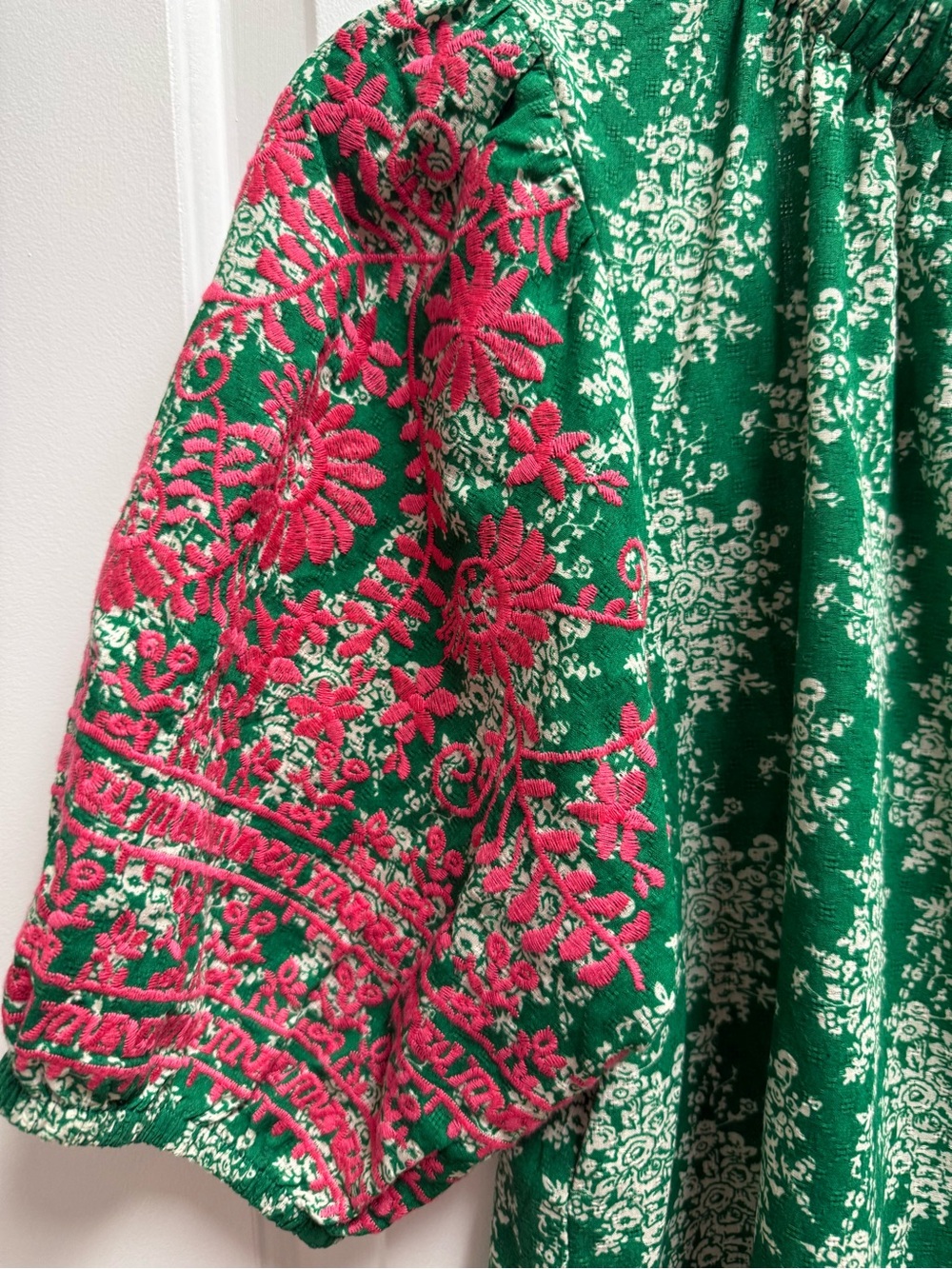 THML Green Floral Pink Embroidered Lace Sleeve Boho Blouse Small NWOT - Picture 2 of 11